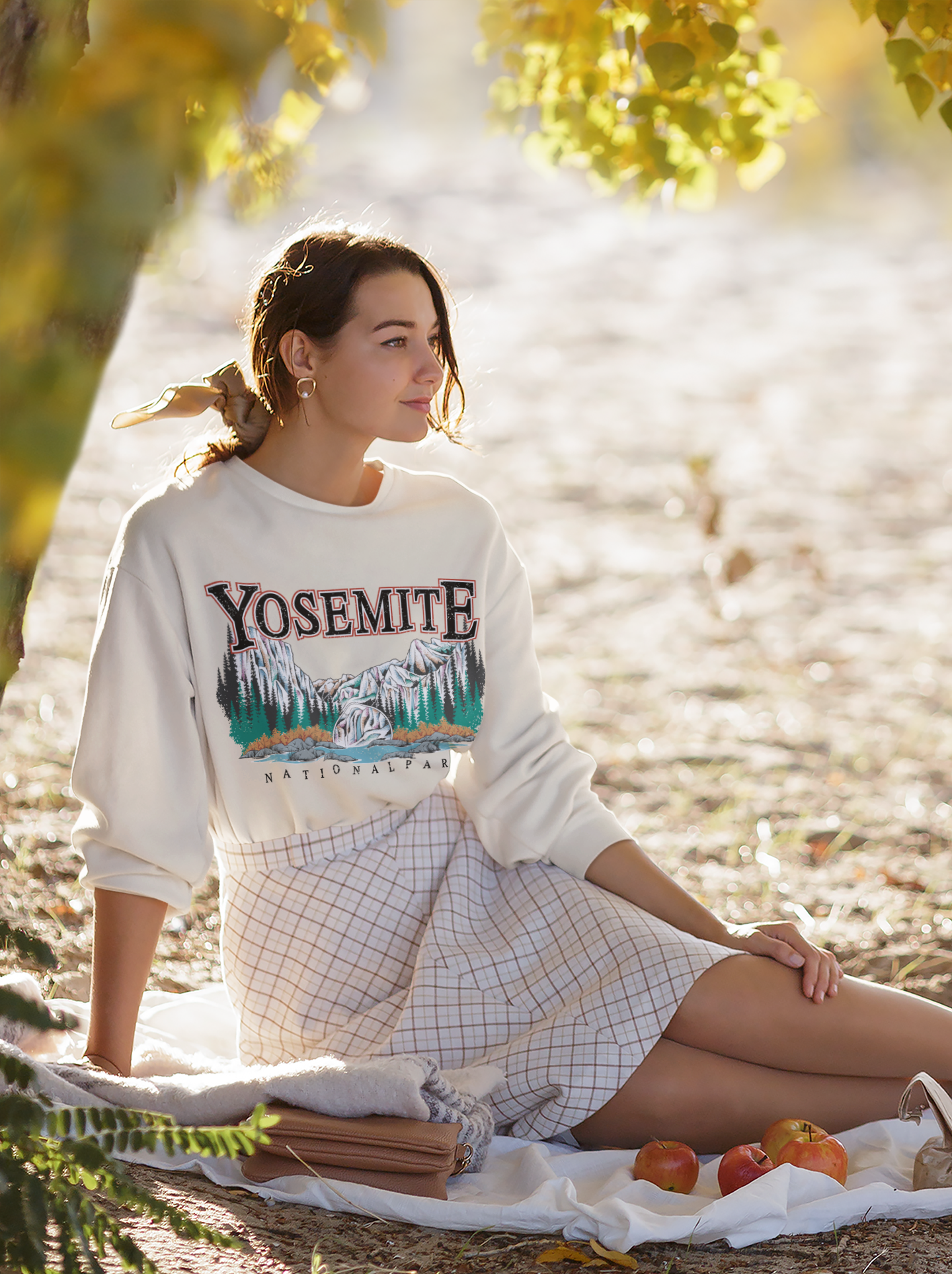 Vintage Yosemite National Park Pullover Sweatshirt