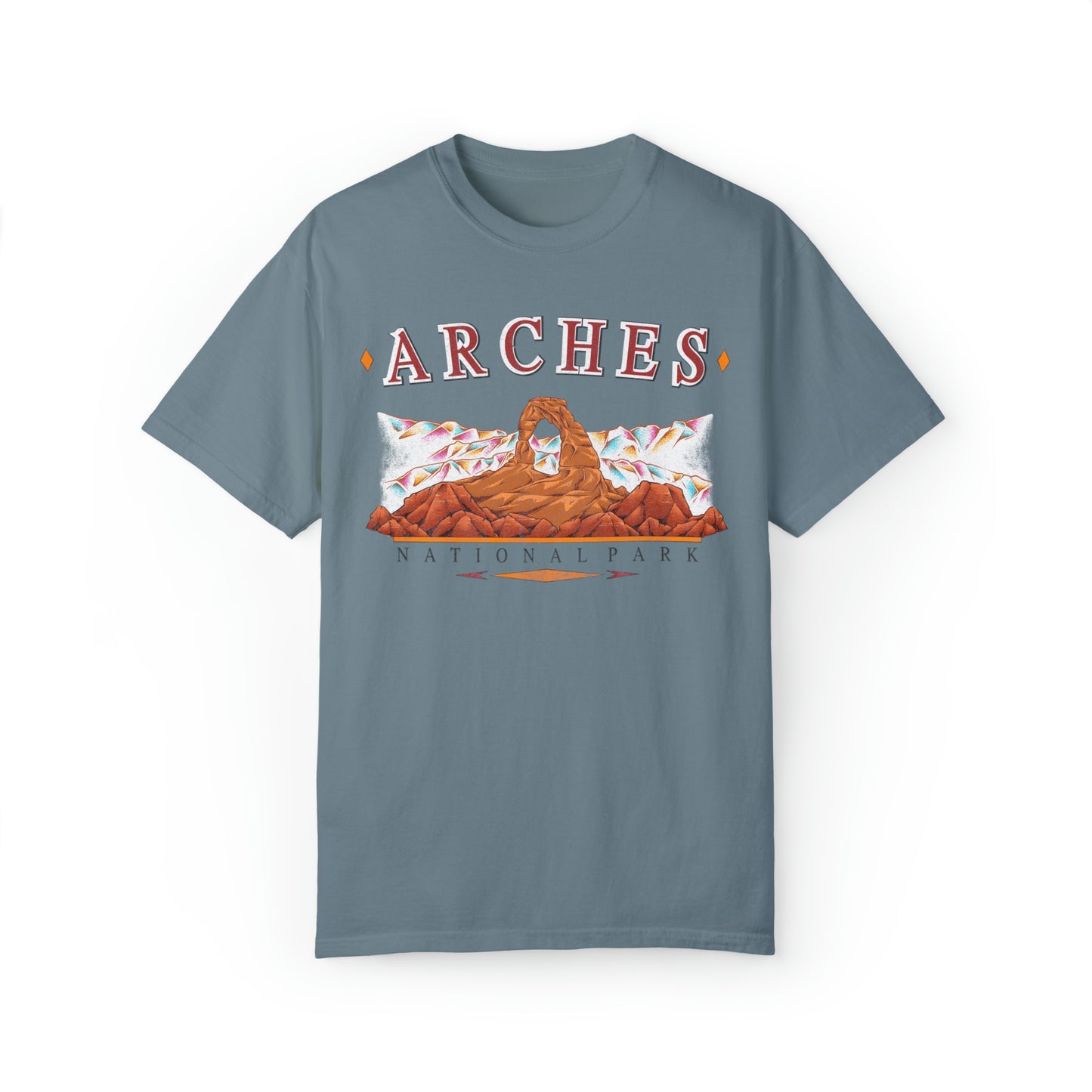 Vintage Arches National Park Tee Shirt